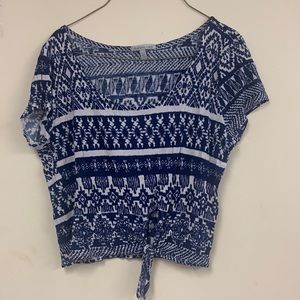 Large Charlotte Russe cropped shirt